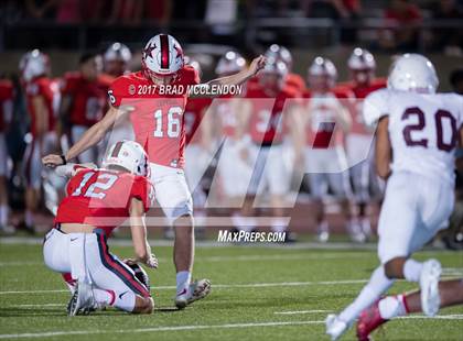 Thumbnail 3 in Rowlett vs Coppell (UIL 6A Bi-District Playoff) photogallery.