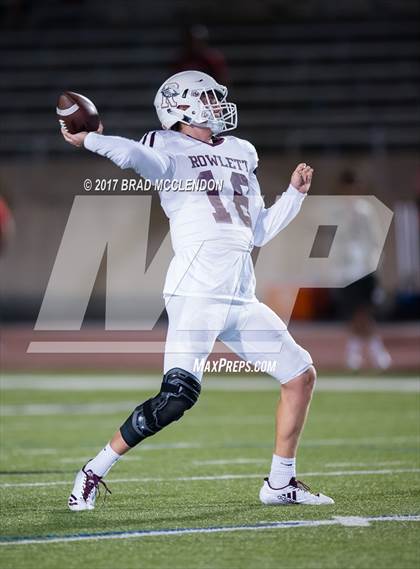 Thumbnail 3 in Rowlett vs Coppell (UIL 6A Bi-District Playoff) photogallery.