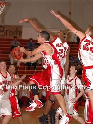 Thumbnail 1 in St. Mary's-Berkeley vs. Brophy College Prep (Jesuit Father Barry Classic) photogallery.