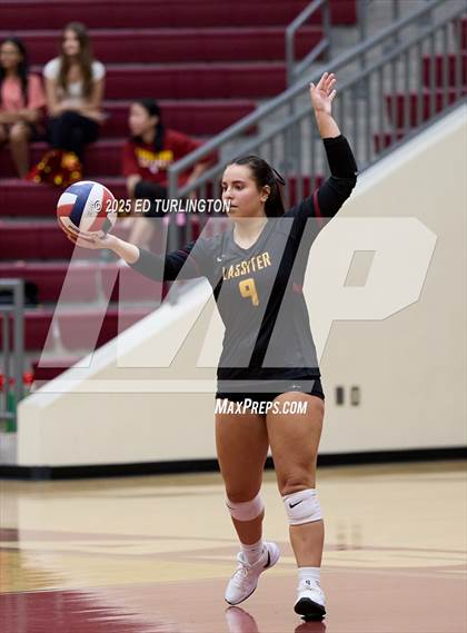 Thumbnail 2 in Lassiter vs. Sprayberry photogallery.