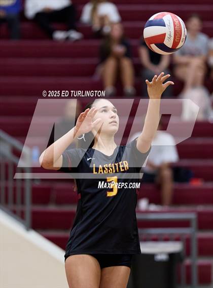 Thumbnail 3 in Lassiter vs. Sprayberry photogallery.