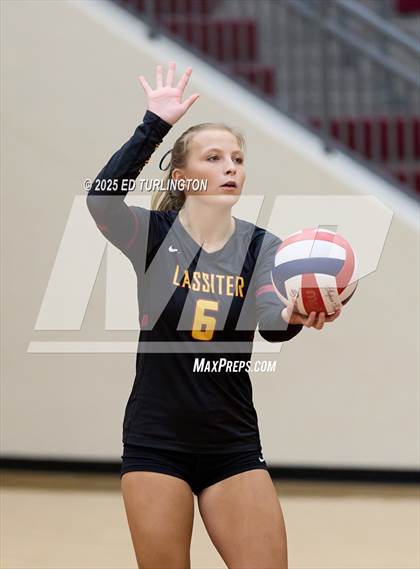 Thumbnail 1 in Lassiter vs. Sprayberry photogallery.