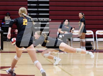 Thumbnail 1 in Lassiter vs. Sprayberry photogallery.