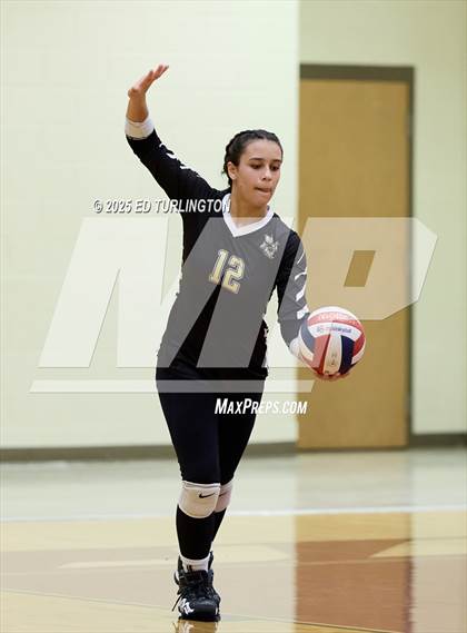Thumbnail 3 in Lassiter vs. Sprayberry photogallery.