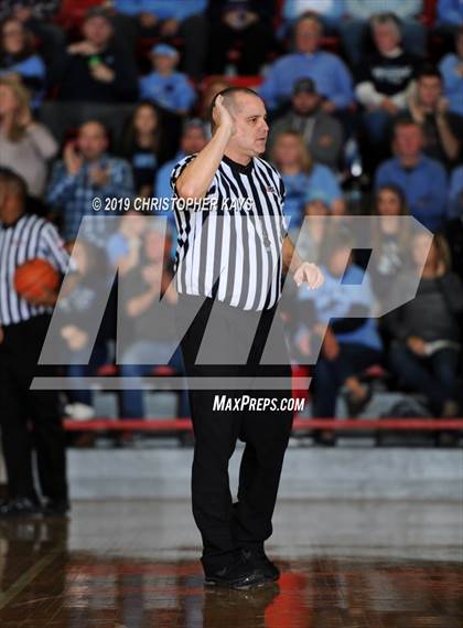 Thumbnail 3 in Marquette Catholic vs. Pinckneyville (IHSA 2A Sectional Semifinal) photogallery.