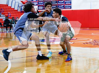 Thumbnail 3 in Holy Cross Vs St Joseph (The Preview HS Showcase) photogallery.