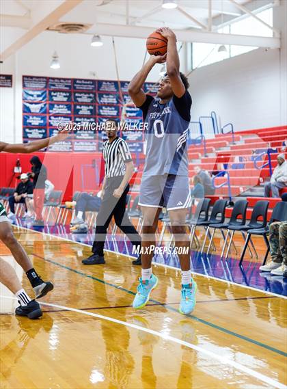 Thumbnail 2 in Holy Cross Vs St Joseph (The Preview HS Showcase) photogallery.