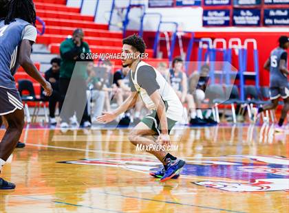 Thumbnail 1 in Holy Cross Vs St Joseph (The Preview HS Showcase) photogallery.