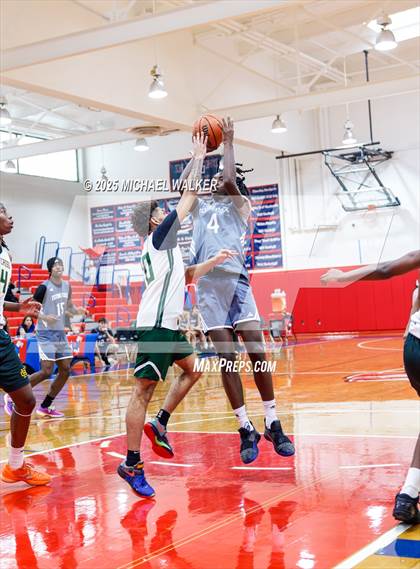 Thumbnail 3 in Holy Cross Vs St Joseph (The Preview HS Showcase) photogallery.