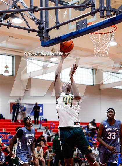 Thumbnail 3 in Holy Cross Vs St Joseph (The Preview HS Showcase) photogallery.