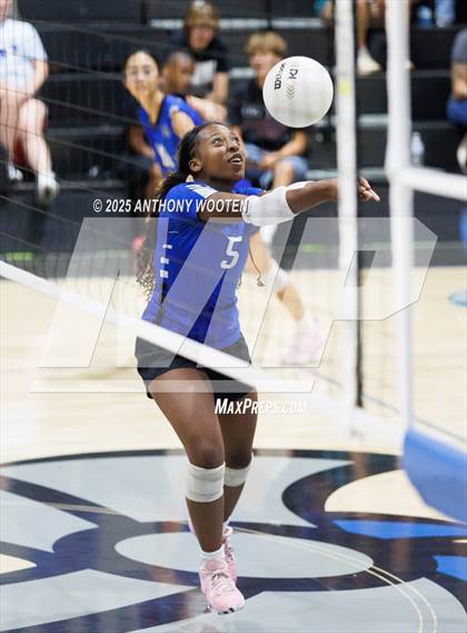 Thumbnail 3 in Trinity of Durham and Chapel Hill vs Fayetteville Christian (Warrior Fall Showcase) photogallery.