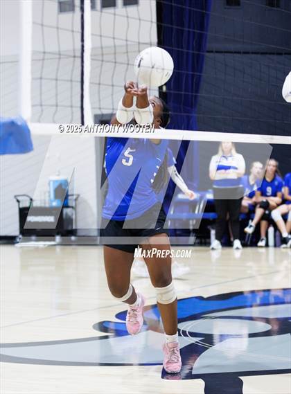 Thumbnail 3 in Trinity of Durham and Chapel Hill vs Fayetteville Christian (Warrior Fall Showcase) photogallery.