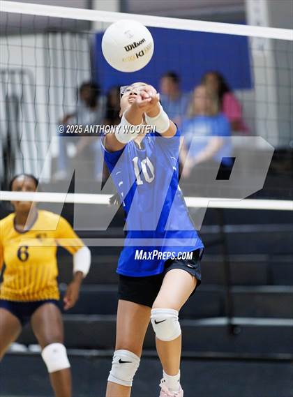 Thumbnail 3 in Trinity of Durham and Chapel Hill vs Fayetteville Christian (Warrior Fall Showcase) photogallery.
