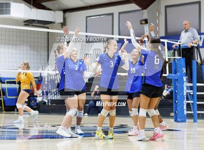 Thumbnail 1 in Trinity of Durham and Chapel Hill vs Fayetteville Christian (Warrior Fall Showcase) photogallery.