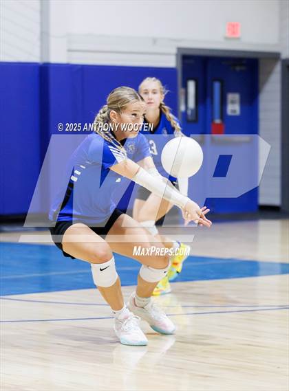 Thumbnail 2 in Trinity of Durham and Chapel Hill vs Fayetteville Christian (Warrior Fall Showcase) photogallery.