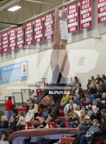 Thumbnail 1 in WIAA Classic 8 Conference (Vault) photogallery.