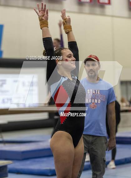 Thumbnail 1 in WIAA Classic 8 Conference (Vault) photogallery.