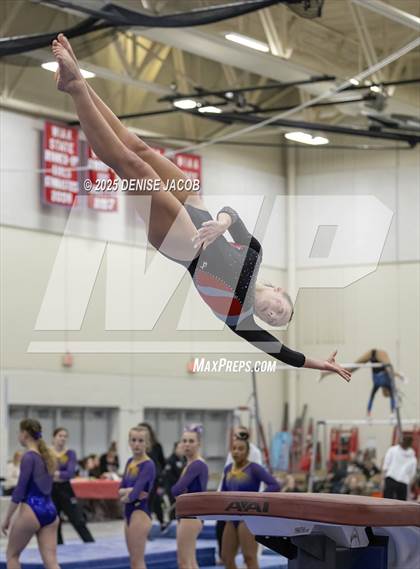 Thumbnail 1 in WIAA Classic 8 Conference (Vault) photogallery.