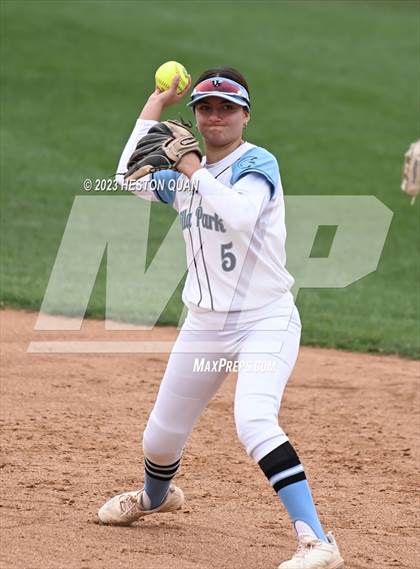 Thumbnail 2 in OC North/South All Star Game photogallery.