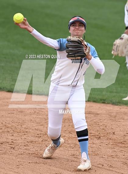 Thumbnail 3 in OC North/South All Star Game photogallery.