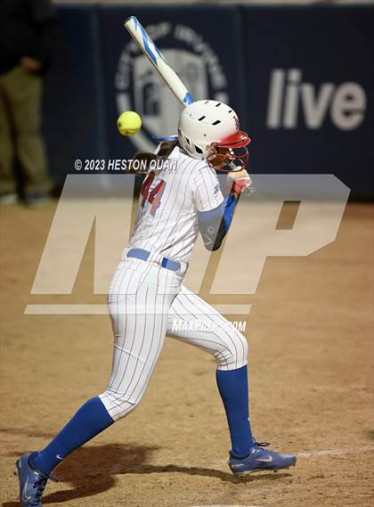 Thumbnail 2 in OC North/South All Star Game photogallery.