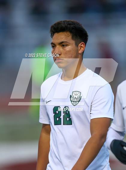 Thumbnail 2 in Reedley vs Whitney (CIF NoCal Semi-Final) photogallery.