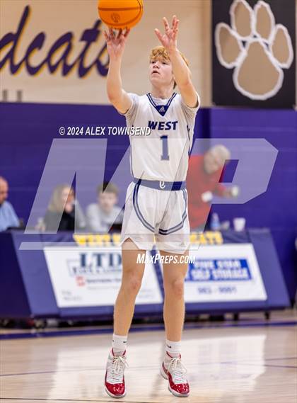 Thumbnail 1 in Morehead @ West Stokes photogallery.