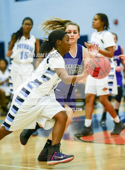 Thumbnail 2 in Battlefield @ Potomac photogallery.