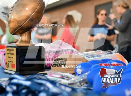 Thumbnail 2 in Franklin @ Centennial (2017 MaxPreps Rivalry Series) photogallery.