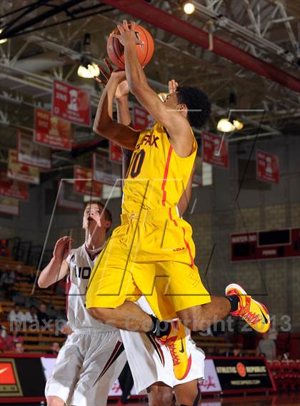 Thumbnail 3 in JSerra Catholic vs. Fairfax (Nike Extravaganza) photogallery.