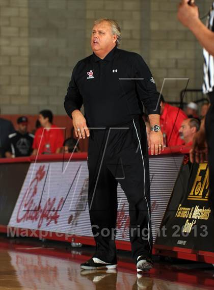 Thumbnail 2 in JSerra Catholic vs. Fairfax (Nike Extravaganza) photogallery.