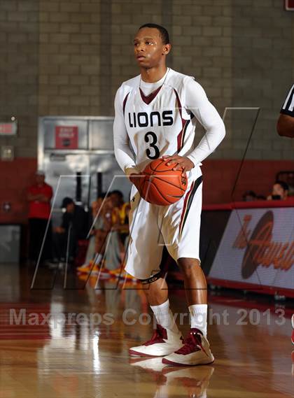 Thumbnail 3 in JSerra Catholic vs. Fairfax (Nike Extravaganza) photogallery.