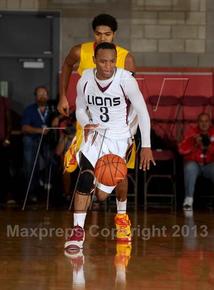 Thumbnail 3 in JSerra Catholic vs. Fairfax (Nike Extravaganza) photogallery.