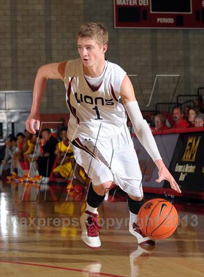 Thumbnail 1 in JSerra Catholic vs. Fairfax (Nike Extravaganza) photogallery.