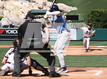 Thumbnail 1 in Mayfair vs. Bellflower (Halo Classic) photogallery.