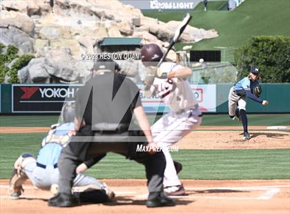 Thumbnail 1 in Mayfair vs. Bellflower (Halo Classic) photogallery.