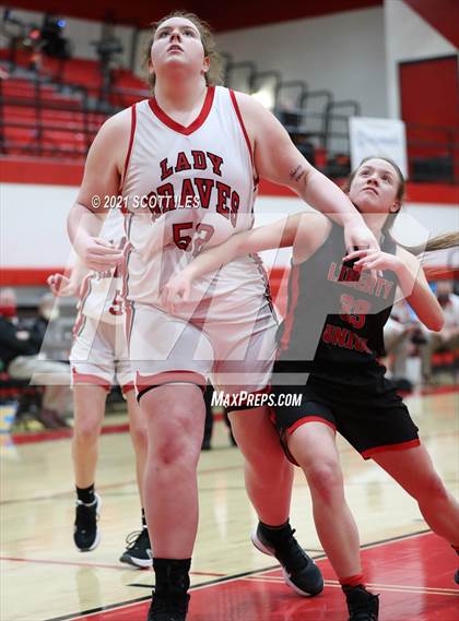 Thumbnail 2 in Liberty Union vs Logan Elm photogallery.
