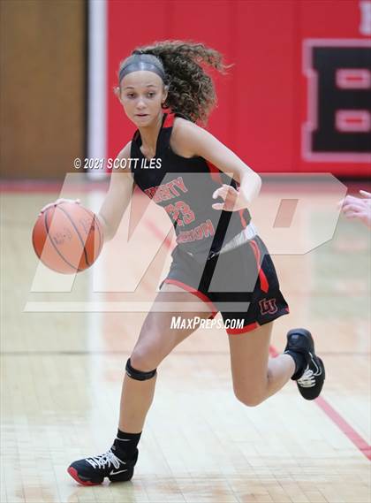 Thumbnail 2 in Liberty Union vs Logan Elm photogallery.