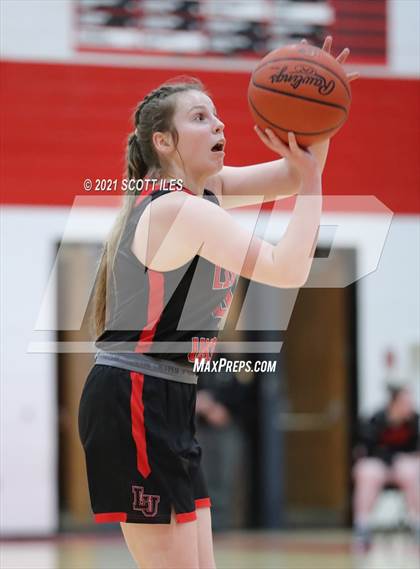 Thumbnail 1 in Liberty Union vs Logan Elm photogallery.