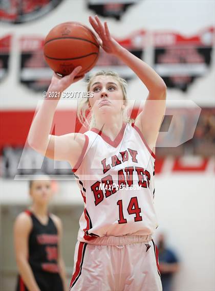 Thumbnail 3 in Liberty Union vs Logan Elm photogallery.