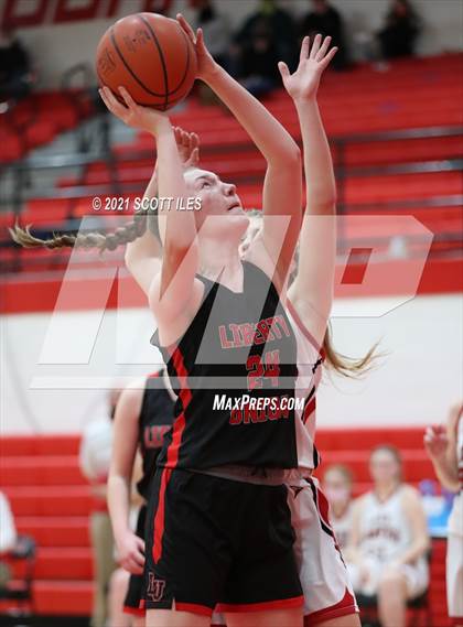 Thumbnail 3 in Liberty Union vs Logan Elm photogallery.