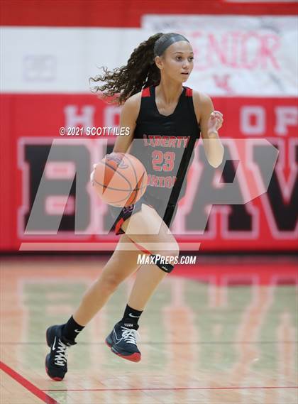 Thumbnail 1 in Liberty Union vs Logan Elm photogallery.