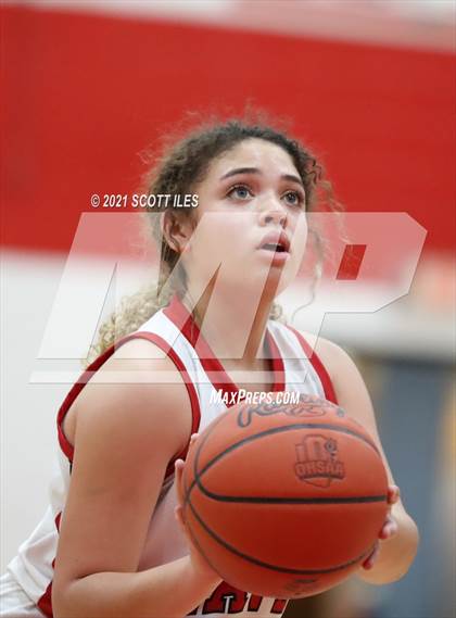 Thumbnail 1 in Liberty Union vs Logan Elm photogallery.