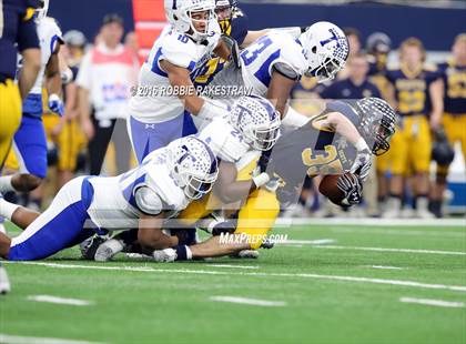 Thumbnail 2 in Highland Park vs. Temple (UIL 5A Division 1 Final) photogallery.