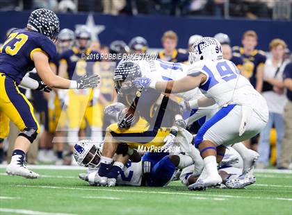 Thumbnail 2 in Highland Park vs. Temple (UIL 5A Division 1 Final) photogallery.