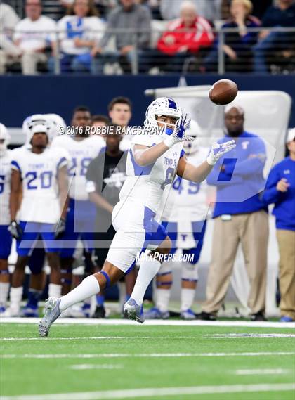 Thumbnail 2 in Highland Park vs. Temple (UIL 5A Division 1 Final) photogallery.