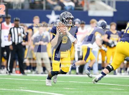Thumbnail 2 in Highland Park vs. Temple (UIL 5A Division 1 Final) photogallery.