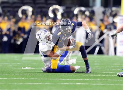Thumbnail 2 in Highland Park vs. Temple (UIL 5A Division 1 Final) photogallery.