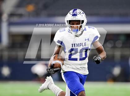 Thumbnail 1 in Highland Park vs. Temple (UIL 5A Division 1 Final) photogallery.
