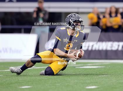 Thumbnail 1 in Highland Park vs. Temple (UIL 5A Division 1 Final) photogallery.